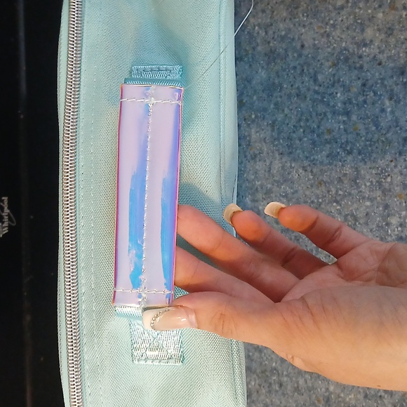 Justice Shakey Glitter Unicorn Insulated Lunch Tote - Picture 9 of 11